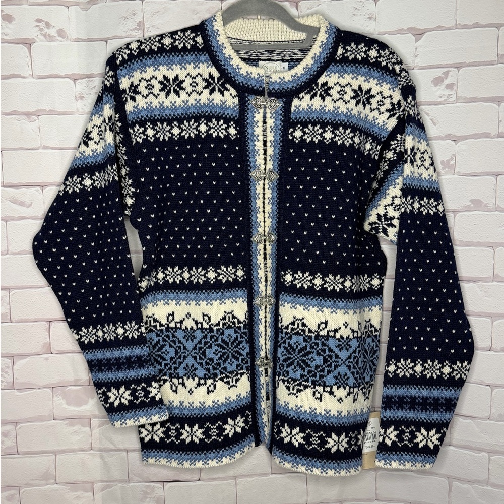 NWT Natural Style Wool Beautiful Winter Blue Cardigan